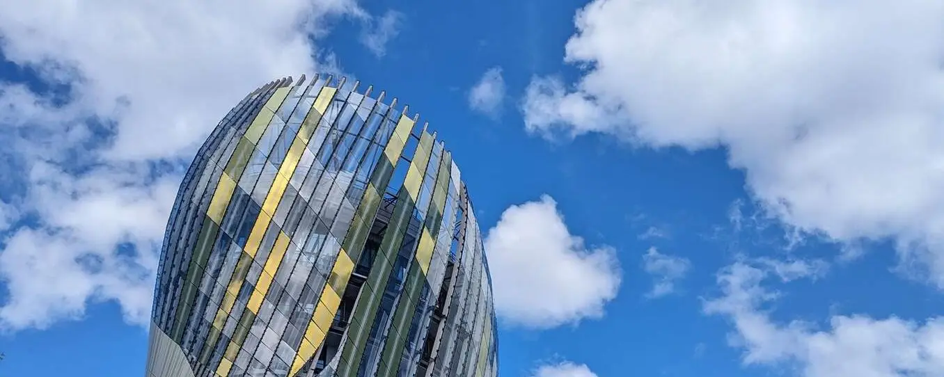 La Cité du Vin — знакомство с миром вина
